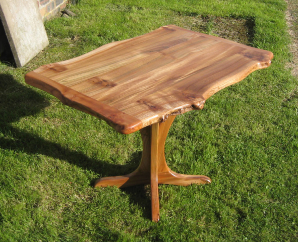 Elm table